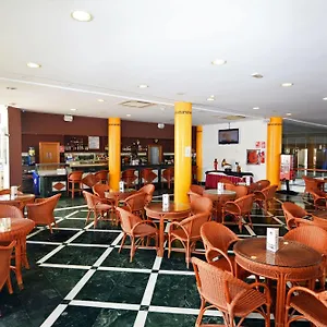 Hotell Mexico, Vera